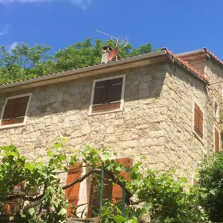 A Pivarella Apartment